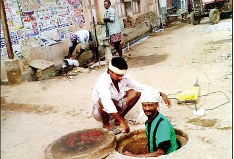 அரக்கோணம் நகராட்சியில் பாதாள சாக்கடை பணிகள் 94 சதவீதம் நிறைவு ஆணையாளர் தகவல்