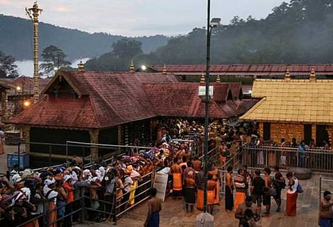 சபரிமலை விவகாரம்: திங்கள்கிழமை உச்சநீதிமன்றத்தை நாட தேவசம் போர்டு முடிவு