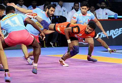 புரோ கபடி: பெங்களூரு, குஜராத் அணிகள் வெற்றி