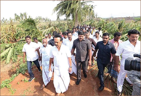 புயல் பாதித்த பகுதிகளில் நிவாரண பணி நடக்காததால் முதல்-அமைச்சர் செல்லவில்லை மு.க.ஸ்டாலின் குற்றச்சாட்டு