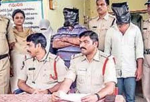 ஒருசில மாதங்களில் 7 திருமணம் ; கணவர்களை ஏமாற்றி லட்சகணக்கில் கொள்ளை - இளம் பெண் கைது