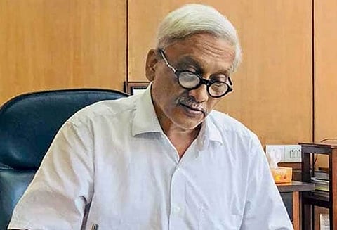 மனோகர் பாரிக்கருக்கு நெருக்கடி! பதவி விலக வலியுறுத்தி நூற்றுக்கணக்கானோர் இல்லத்தை நோக்கி பேரணி