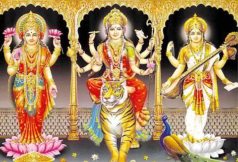 தீபத்தில் முப்பெரும்தேவியர்