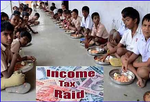 சத்துணவு திட்டத்துக்கு பொருட்கள் வழங்கிய தனியார் நிறுவனம் ரூ.2,400 கோடி ஊழல் வருமான வரித்துறை சோதனையில் அம்பலம்