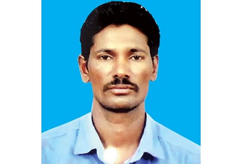 மன்னார்குடி அருகே சுளுக்கியால் விவசாயி குத்திக்கொலை குடும்ப தகராறில் தம்பி வெறிச்செயல்