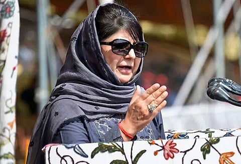 இந்தியா -பாகிஸ்தான் உறவில் புதிய துவக்கம்: கர்தார்பூர் வழித்தடம் குறித்து மெகபூபா முப்தி கருத்து