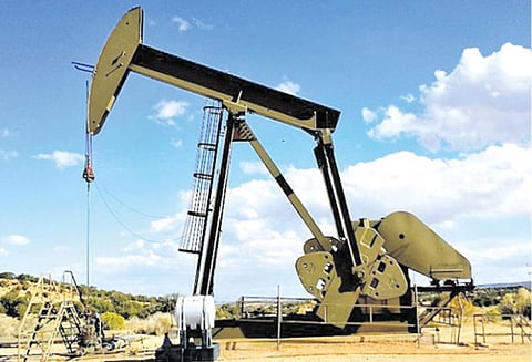 பெட்ரோலியம் நிறுவனத்தில் வேலை