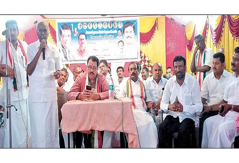 பாராளுமன்ற தேர்தலில் பா.ஜனதா, அ.தி.மு.க. கட்சிகள் டெபாசிட் இழக்கும் - தமிழக காங்கிரஸ் பொறுப்பாளர் பேட்டி