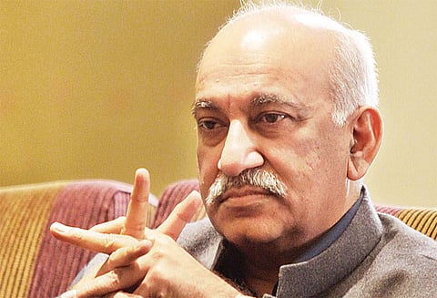 நேர்மையான விசாரணைக்கு எம்.ஜே. அக்பர் பதவி விலக வேண்டும் - பத்திரிக்கையாளர் சங்கங்கள்