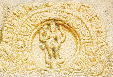 திருச்சி அருகே சோழர்கால கல்வெட்டுகள் கண்டெடுப்பு