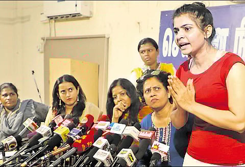 மீடூ விவகாரத்தில் சின்மயிக்கு அனைத்திந்திய ஜனநாயக மாதர் சங்கம் ஆதரவு