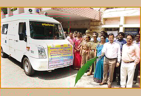 சிறை கைதிகளுக்கு காசநோய் கண்டறியும் முகாம் நடமாடும் பரிசோதனை வாகனத்தை கலெக்டர் தொடங்கி வைத்தார்