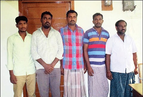 வேன் டிரைவர் அடித்துக்கொலை: காதலியின் தந்தை உள்பட 5 பேர் கைது