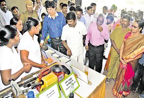 சென்னையில் 82 நடமாடும் மருத்துவக்குழு மூலம் சிகிச்சை அமைச்சர் விஜயபாஸ்கர் பேட்டி