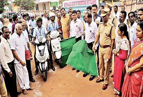 ‘சாலை விதிகளை முறையாக பின்பற்றினாலே விபத்துகள் குறைந்துவிடும்’ - கலெக்டர் பேச்சு