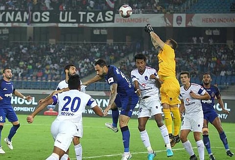 ஐ.எஸ்.எல். கால்பந்து: சென்னை-டெல்லி ஆட்டம் ‘டிரா’