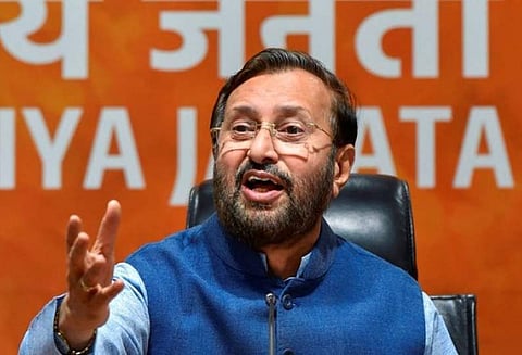 ரபேல் ஒப்பந்த விவகாரம்; ராகுல் காந்தி ஒவ்வொரு நாளும் பொய்களை தயாரித்து வருகிறார்: பா.ஜ.க.