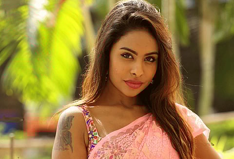 பாலியல் தொல்லை கொடுக்கும் நடிகர் - ஸ்ரீரெட்டி புதிய மிரட்டல்