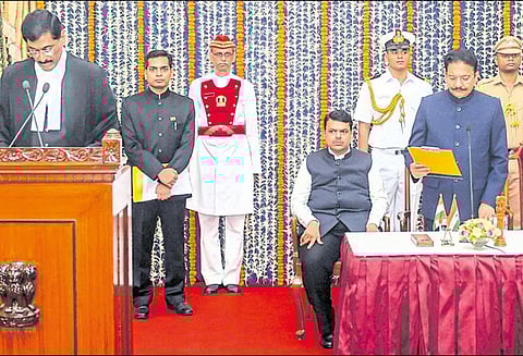 மும்பை ஐகோர்ட்டு தலைமை நீதிபதியாக நரேஷ் ஹரிஷ்சந்திர பாட்டீல் பதவி ஏற்றார்