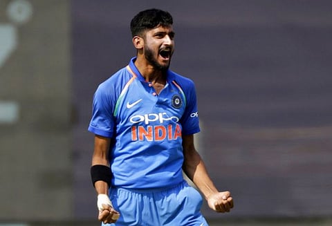 கலீல் அகமதுவுக்கு ஐ.சி.சி. எச்சரிக்கை