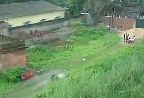 கொல்கத்தாவில் புல்வெளியில் எடுக்கப்பட்டது பச்சிளம் குழந்தைகளின் உடல்கள் கிடையாது - மருத்துவர்கள்