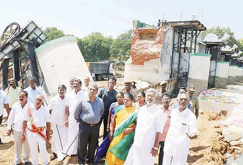 கொள்ளிடம் அணையில் சீரமைப்பு பணிகள் 75 சதவீதம் நிறைவு மு.க.ஸ்டாலினுக்கு, வெல்லமண்டி நடராஜன் பதில்