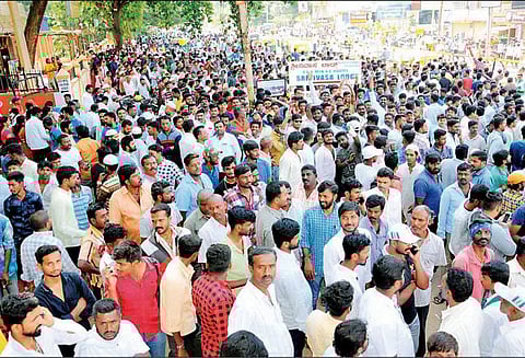 35 உள்ளாட்சி அமைப்புகளில் இழுபறி காங்கிரஸ் அதிக இடங்களில் வெற்றி