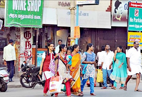 பொதுமக்களின் எதிர்ப்பை மீறி டாஸ்மாக் கடைகள் திறப்பு