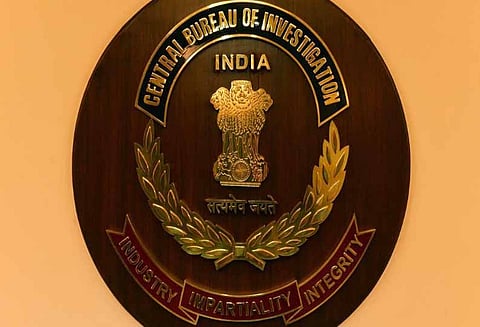 குட்கா ஊழல் வழக்கில் 2 தரகர்கள் கைது செய்யப்பட்டு உள்ளனர்