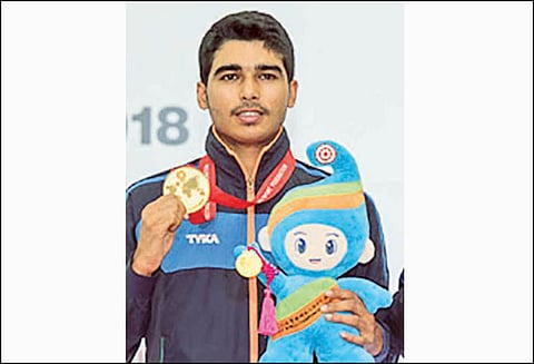 உலக துப்பாக்கி சுடுதல் போட்டி: சவுரப் சவுத்ரி தங்கம் வென்று சாதனை