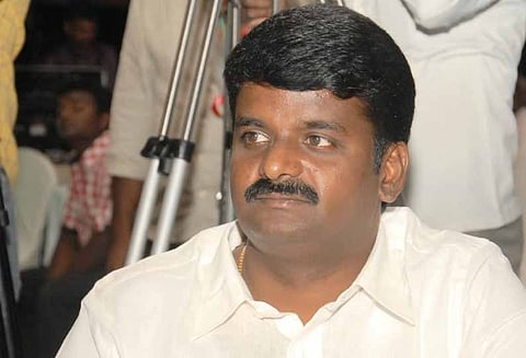 முதல்வர் பழனிசாமியுடன் அமைச்சர் விஜயபாஸ்கர் சந்திப்பு