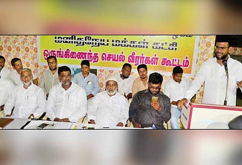 மாணவி சோபியா மீதான வழக்கை வாபஸ் பெற வேண்டும்