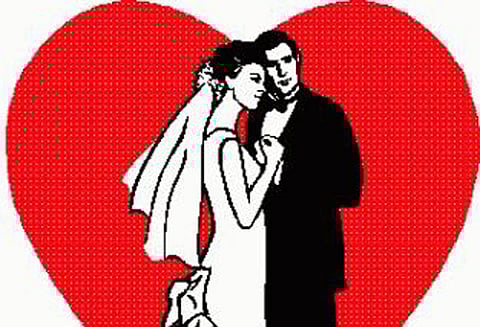 காதல் திருமணம் செய்த கல்லூரி மாணவியை கடத்த முயன்ற 3 பேர் கைது