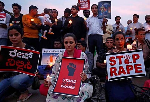 சிபிஎஸ்இ தேர்வில் முதல் இடம் பெற்ற மாணவி கடத்தி பாலியல் பலாத்காரம்