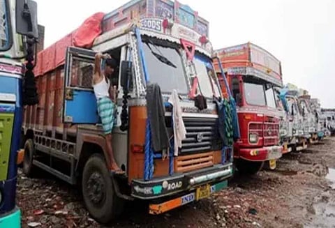 அதிகபணம் சம்பாதிக்கும் ஆசையில் 8 ஆண்டுகளில் 30 கொலை தையல்காரரின் செயல்