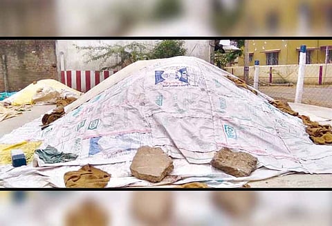 அரசு நேரடி நெல்கொள்முதல் நிலையம் மூடப்பட்டது