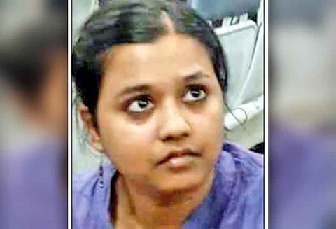 மாணவி சோபியாவின் தந்தை சாமிக்கு மாநில மனித உரிமை ஆணையம் சம்மன்