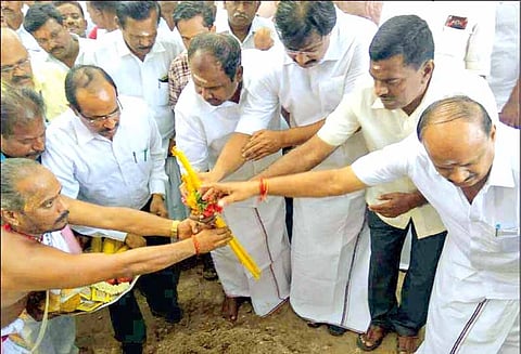 அ.தி.மு.க. அரசை பற்றி பேச ஸ்டாலினுக்கு தகுதி இல்லை அமைச்சர் ஆர்.பி.உதயகுமார் பேட்டி