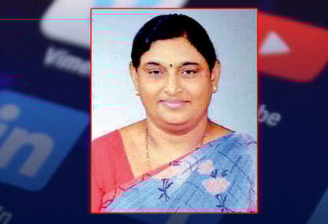 சமூக வலைத்தளத்தில் அமைச்சர் தங்கமணி குறித்து அவதூறு; அ.தி.மு.க. முன்னாள் பெண் எம்.எல்.ஏ. கைது