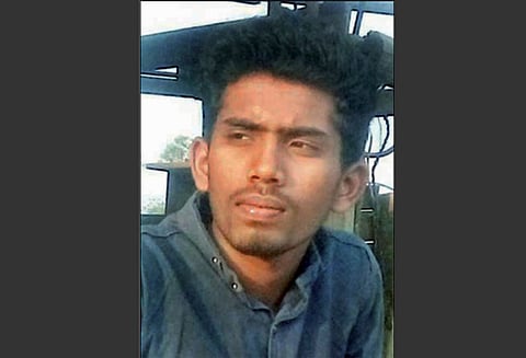 திருப்பூர்: தாராபுரம் அமராவதி ஆற்றில் மூழ்கி என்ஜினீயரிங் கல்லூரி மாணவர் சாவு