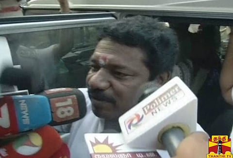 எழும்பூர் நீதிமன்ற நீதிபதி வீட்டில் ஆஜர்படுத்தப்படுகிறார் எம்.எல்.ஏ. கருணாஸ்