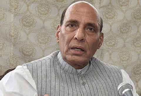 காஷ்மீரில் தீவிரவாதத்தினை பாகிஸ்தான் ஊக்குவிக்கிறது; மத்திய உள்துறை மந்திரி ராஜ்நாத் சிங்