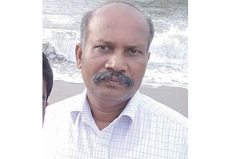 கார் பட்டறை உரிமையாளர் வெட்டிக்கொலை மருமகன்களுக்கு வலைவீச்சு