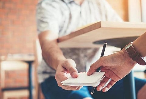 12-ம் வகுப்பு தேர்வில் காப்பியடிக்க உதவி: தேர்வுக்கூட கண்காணிப்பாளர் உள்பட 17 பேர் குண்டர் சட்டத்தில் கைது - உத்தரபிரதேச போலீசார் நடவடிக்கை