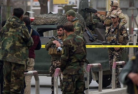 ஆப்கானிஸ்தானில் போலீஸ் முகாம் மீது பயங்கரவாதிகள் தாக்குதல் - 8 பேர் பலி