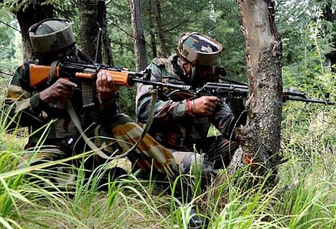 எல்லையில் மீண்டும் பதற்றம்: பாகிஸ்தான் தாக்குதலுக்கு இந்தியா பதிலடி - 3 பாக். வீரர்கள் பலியானதாக தகவல்