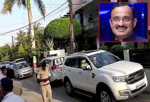 மத்திய பிரதேச முதல் மந்திரியின் சிறப்பு பணி அதிகாரி வீட்டில் வருமான வரி துறை சோதனை