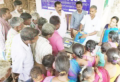 100 சதவீதம் வாக்களிக்க வலியுறுத்தி விழிப்புணர்வு