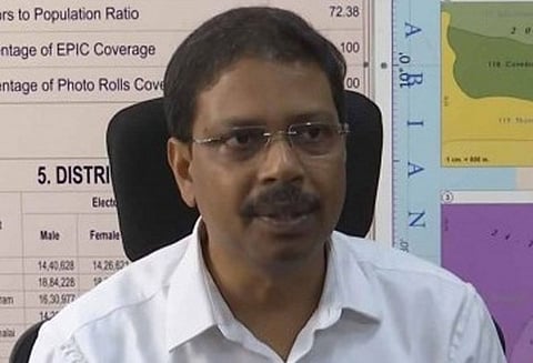 4 தொகுதி இடைத்தேர்தல்; நடுவிரலில் மை வைக்கப்படும்: தமிழக தலைமை தேர்தல் அதிகாரி