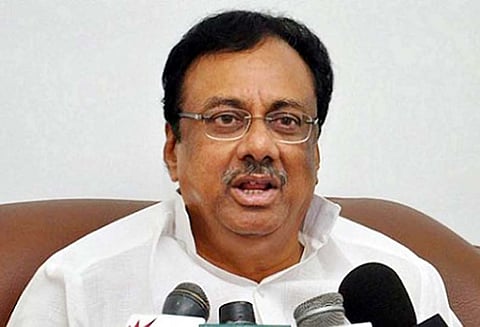 ஊழல் விவகாரத்தில் பதில் சொல்லவில்லை என்றால் ‘ஓ.பன்னீர்செல்வம் மீது வழக்கு தொடருவேன்’ - ஈ.வி.கே.எஸ்.இளங்கோவன் பரபரப்பு பேட்டி